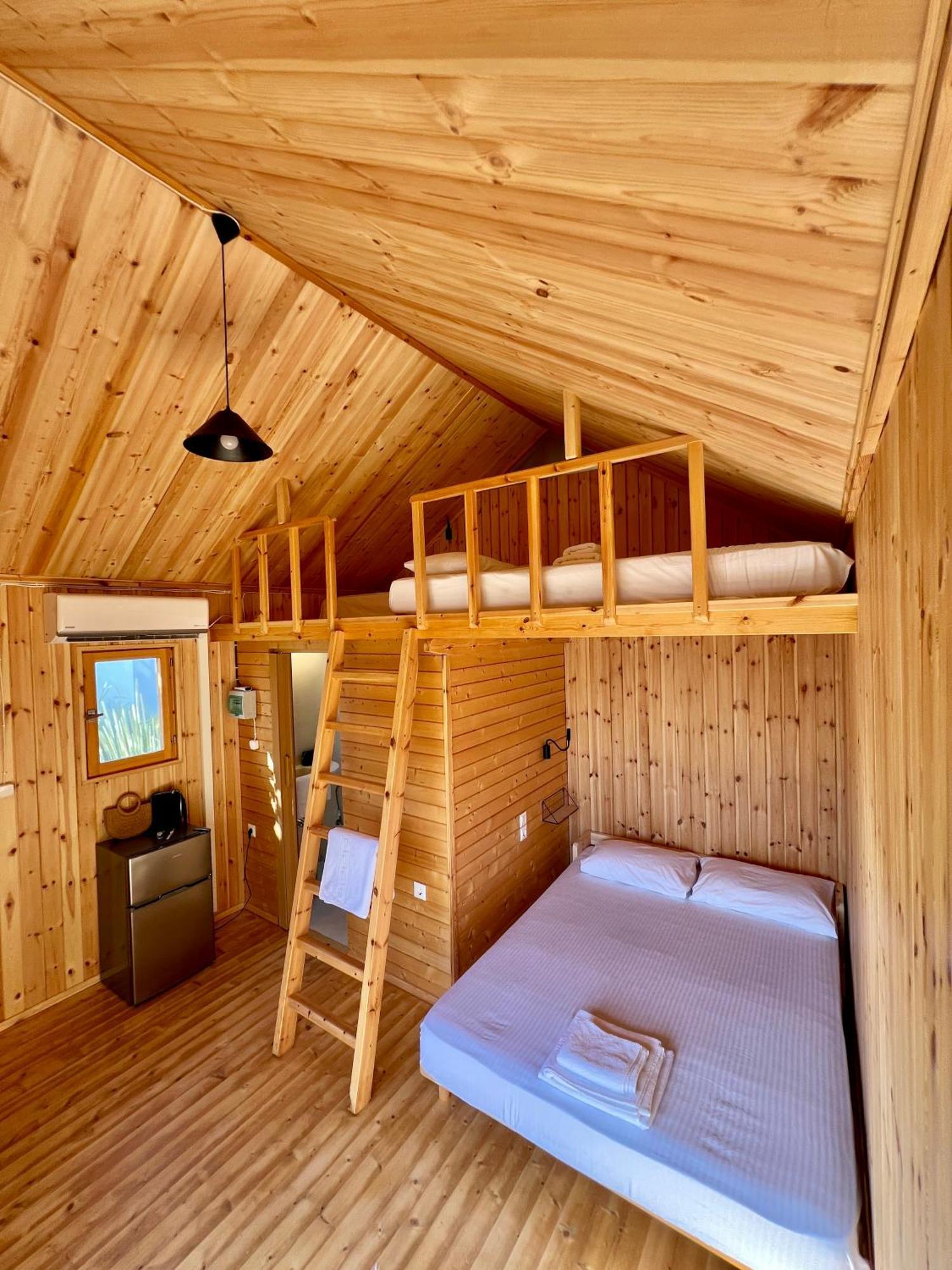 Spasmeni Vrisi Nirikos Camping מראה חיצוני תמונה