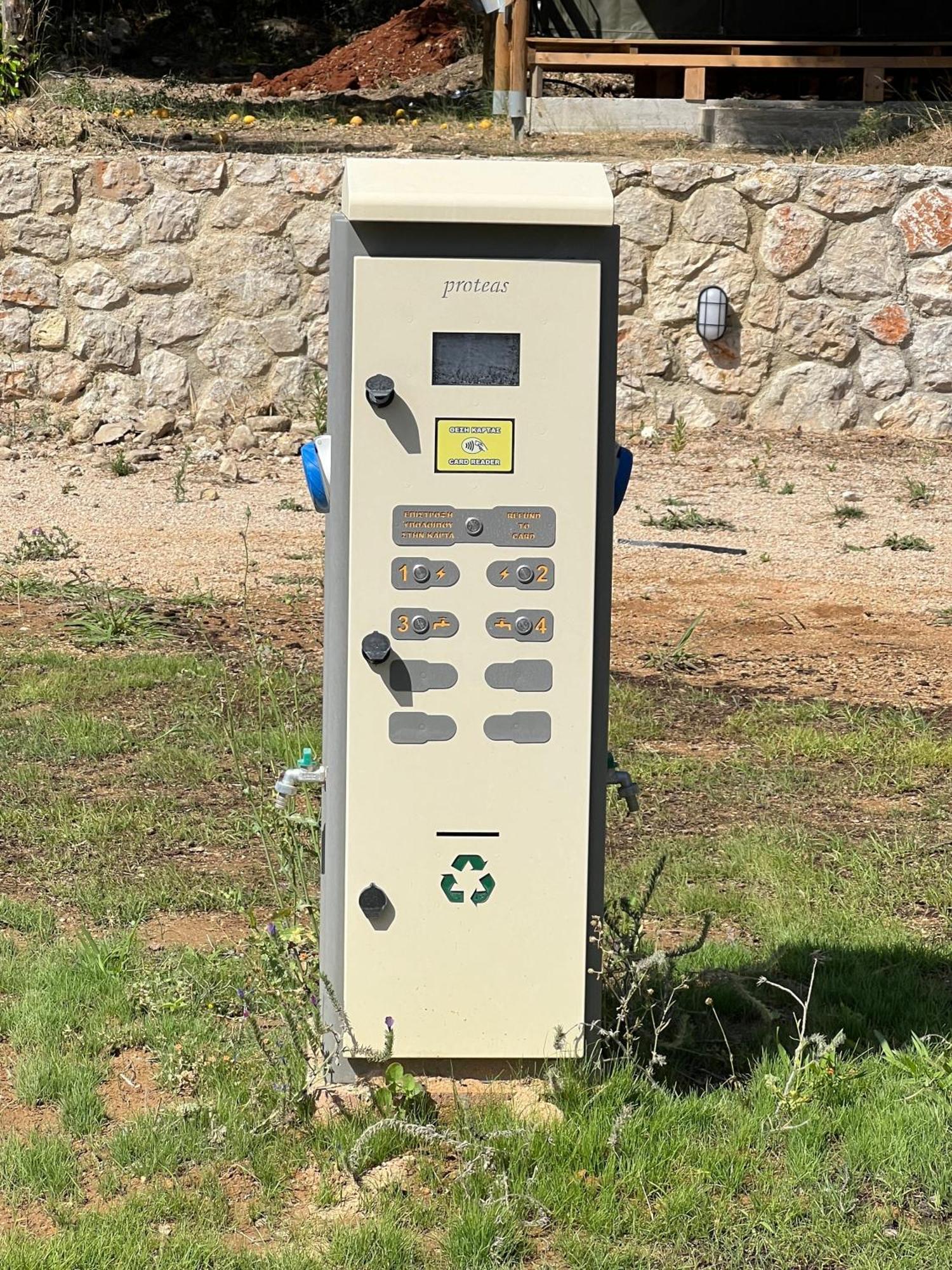 Spasmeni Vrisi Nirikos Camping מראה חיצוני תמונה