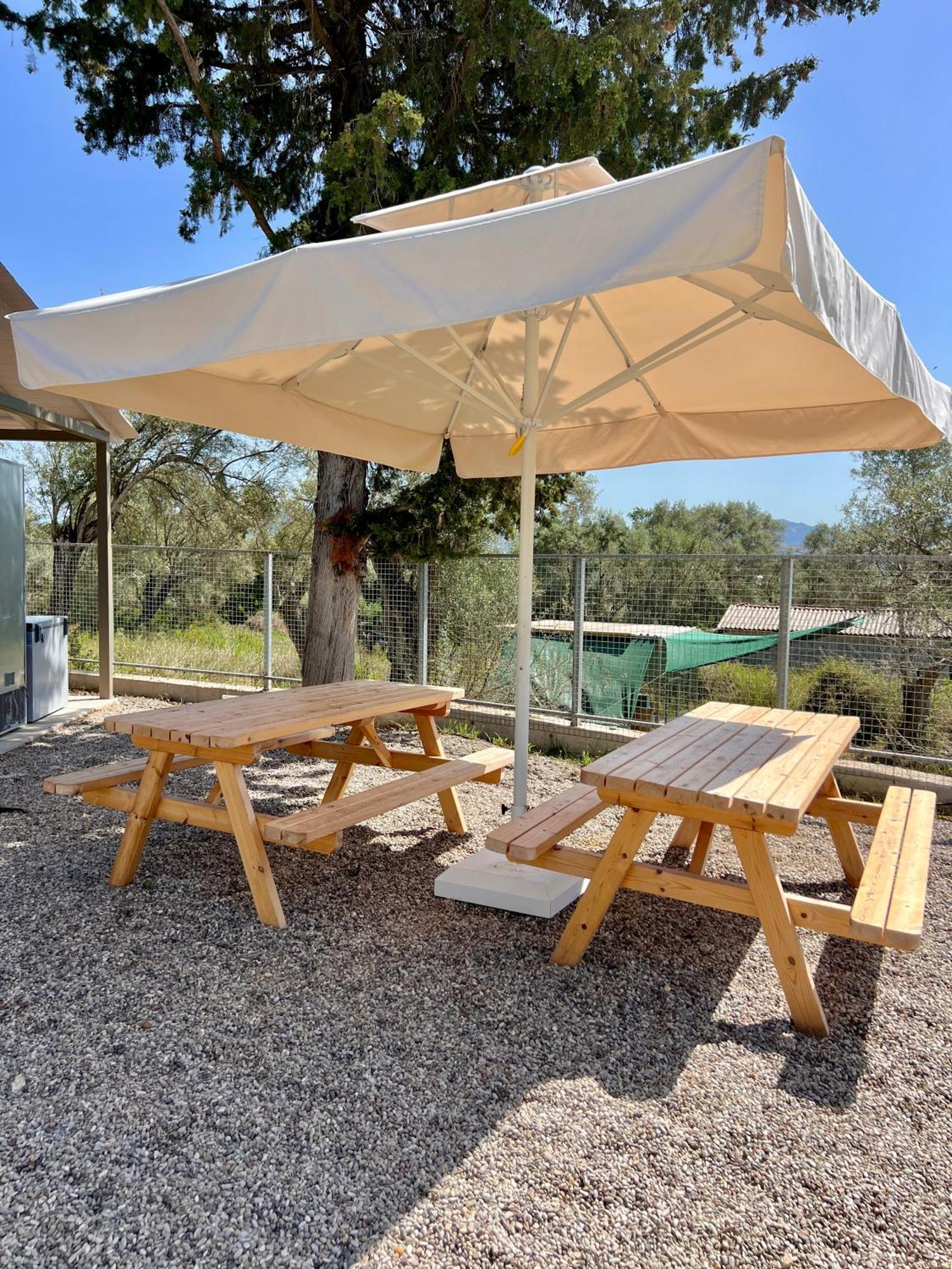 Spasmeni Vrisi Nirikos Camping מראה חיצוני תמונה