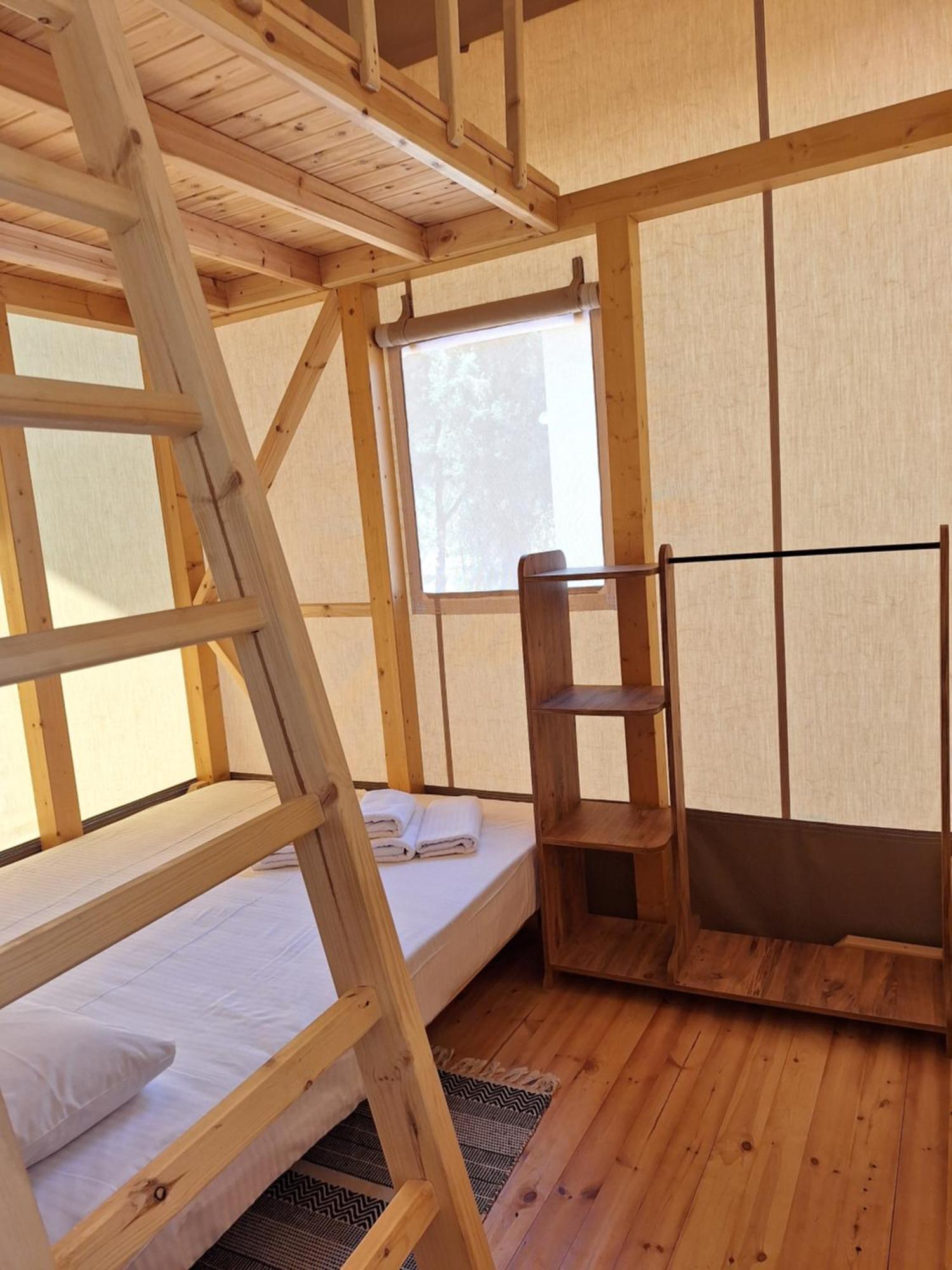 Spasmeni Vrisi Nirikos Camping מראה חיצוני תמונה