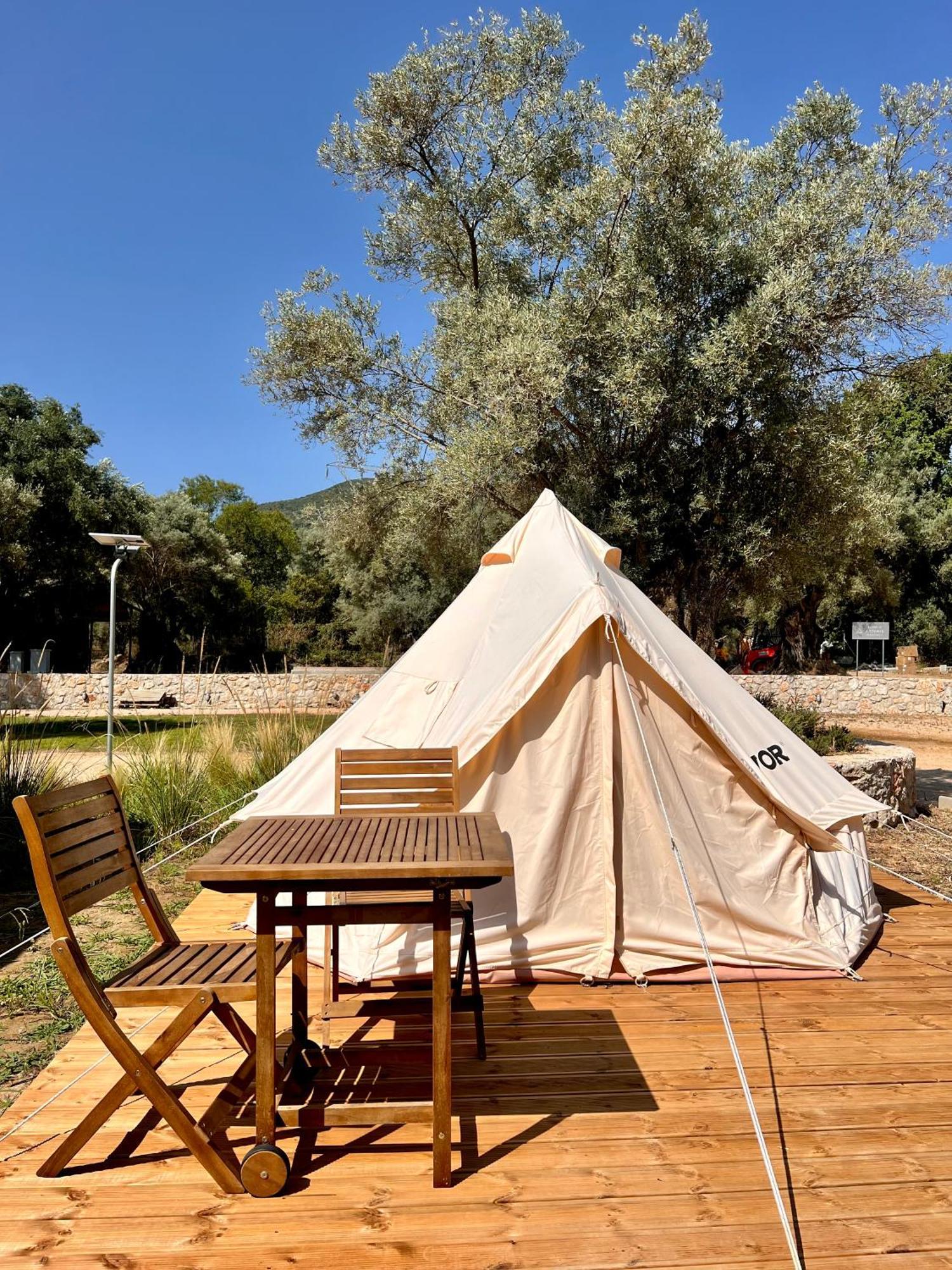 Spasmeni Vrisi Nirikos Camping חדר תמונה